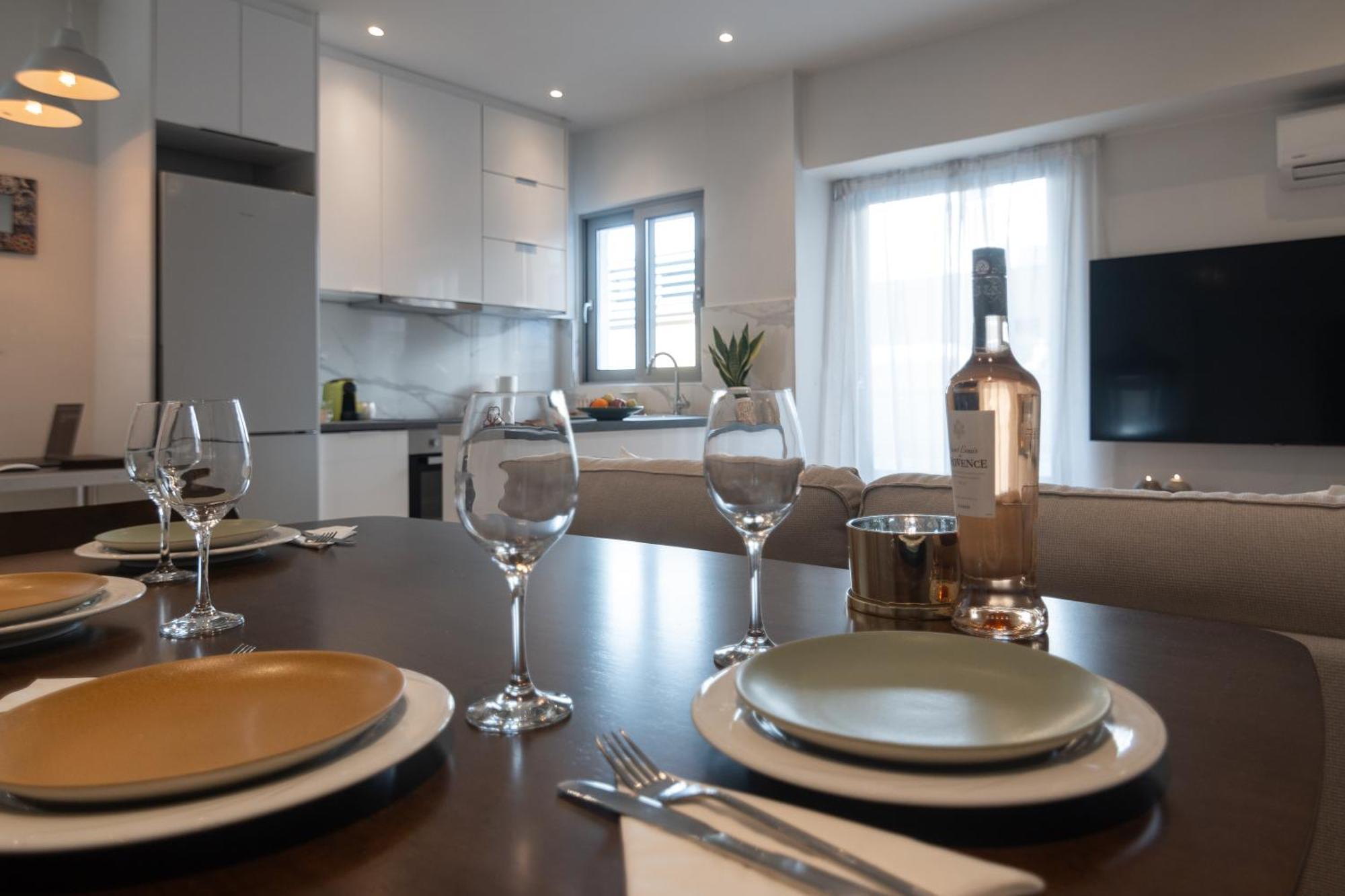 Pagkrati Urban Living Apartment *